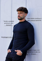 Camiseta Slim Manga Longa Gola Média Preto CW STORE
