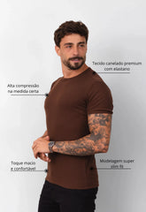 Camiseta Slim Canelada com Elastano Marrom CW STORE