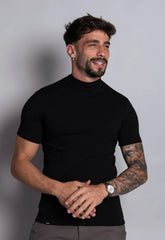 Camiseta Slim Gola Alta Preta CW STORE