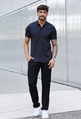 CAMISA MANGA CURTA COM ELASTANO PRETA CW STORE