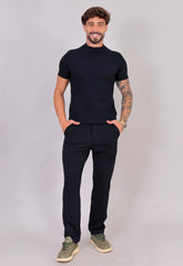 Camiseta Slim Gola Média Preta CW STORE