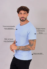 Camiseta Masculina Tricot Azul Claro – tricô premium com elastano | CW Store