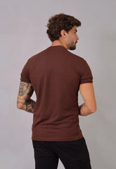 Camiseta com Zíper Masculina Marrom – caimento slim masculino | CW Store
