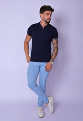 CAMISETA SLIM GOLA PADRE COM ZÍPER AZUL MARINHO