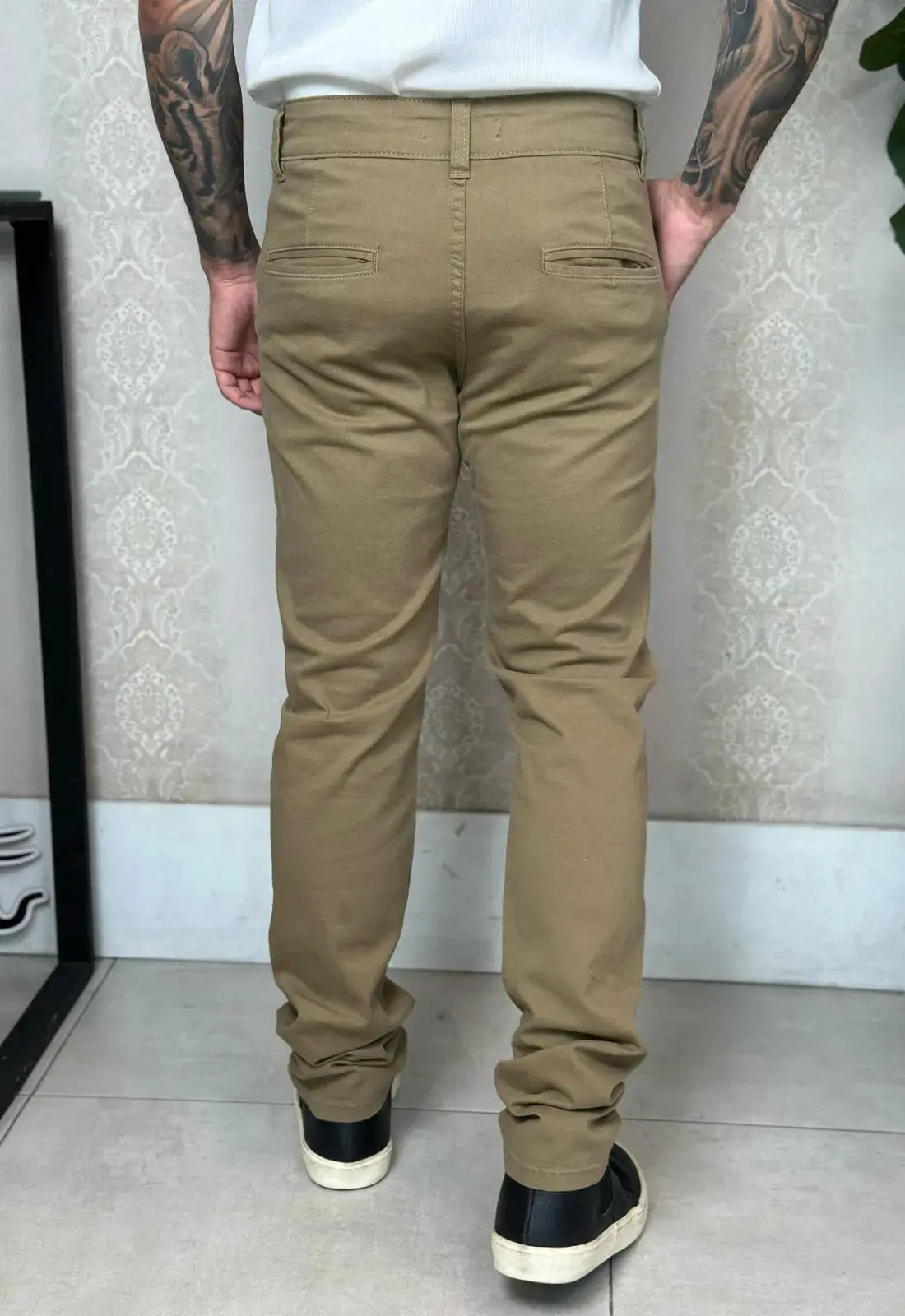 Calça Alfaiataria em Sarja com Elastano Masculina Verde – caimento alfaiataria que valoriza a silhueta | CW Store
