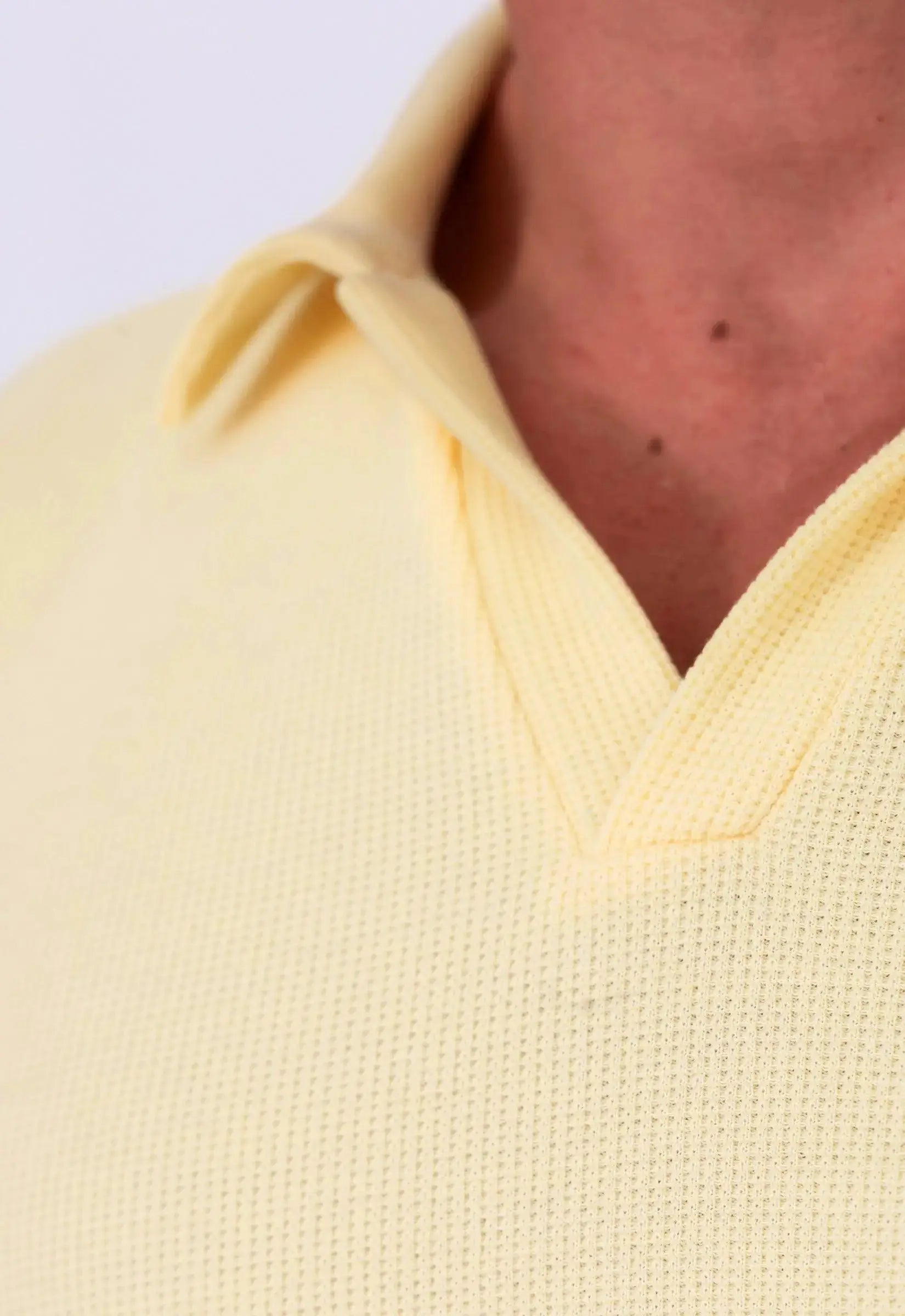 Camisa Polo Italiana Tricot Masculina Amarela – caimento slim que valoriza o corpo | CW Store