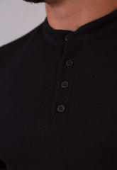 Camiseta Henley Slim Tricot com Elastano Masculina Preta – abertura frontal em botões | CW Store