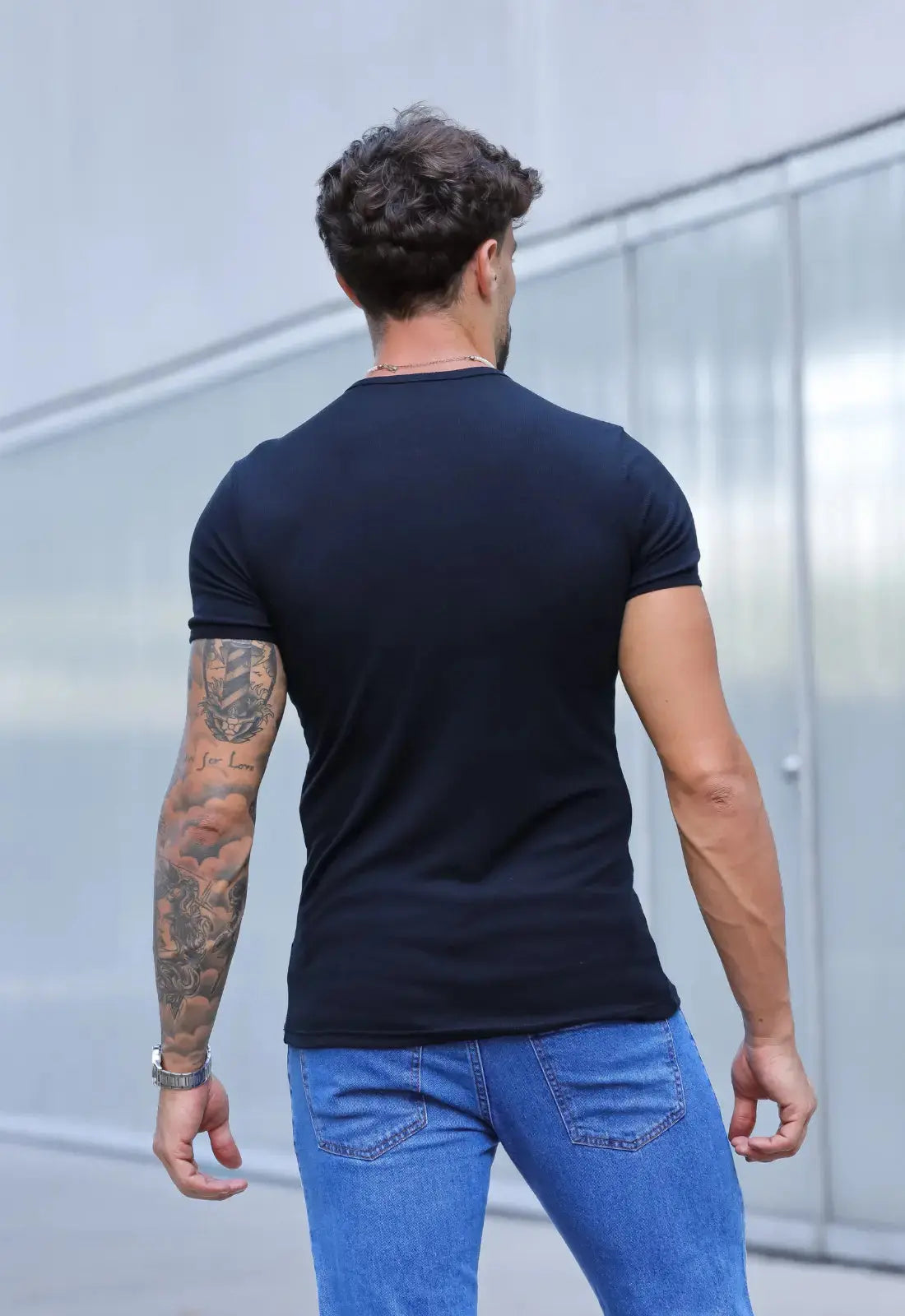 Camiseta Slim Canelada com Elastano Masculina Preto – toque macio e conforto o dia todo | CW Store