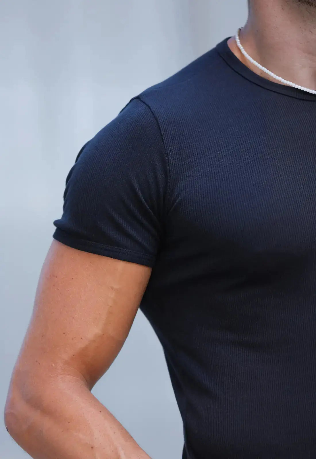 Camiseta Slim Canelada com Elastano Masculina Preto – versátil para diversos looks | CW Store