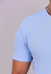 Camiseta Masculina Tricot Azul Claro – toque macio e caimento ajustado | CW Store